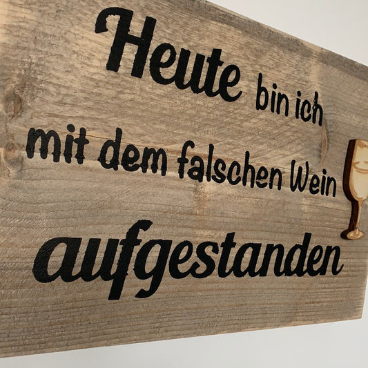 Schild " Wein „